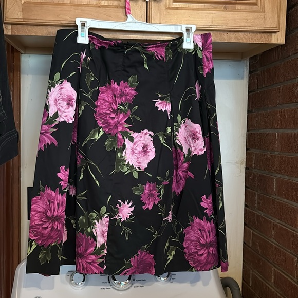 Talbots Petites Floral Black A-Line Skirt Purple Flowers Pleats Lined Zipper 12P - Picture 9 of 16